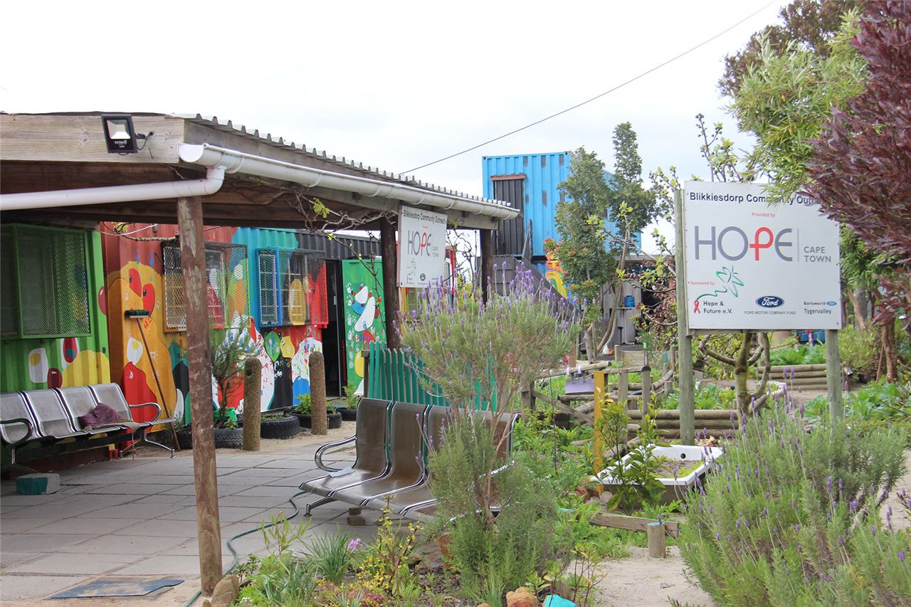 Blikkiesdorp community